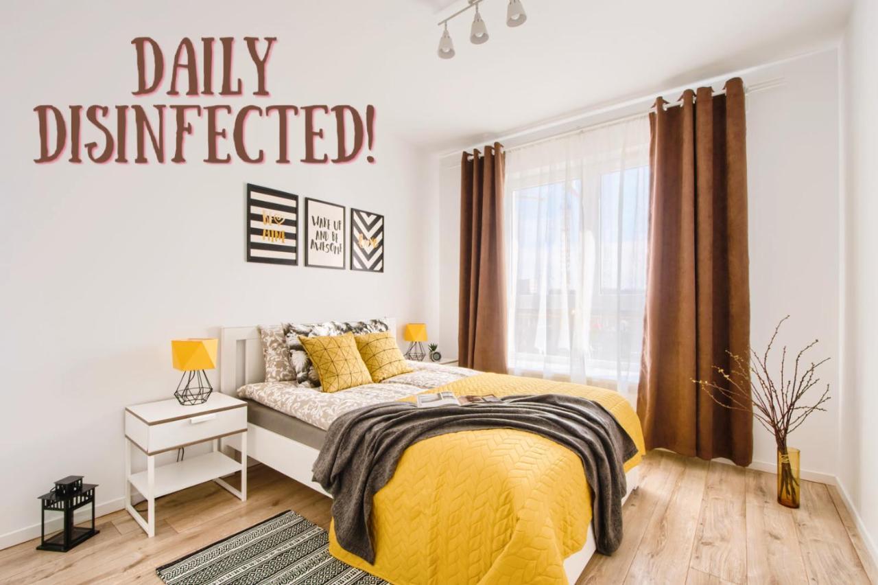 M&R Apartament Airport&Business Premium Komputerowa - Underground Garage - Free Wifi - Netflix - Self Check-In - 5 Min From Chopin Airport Varšava Exteriér fotografie