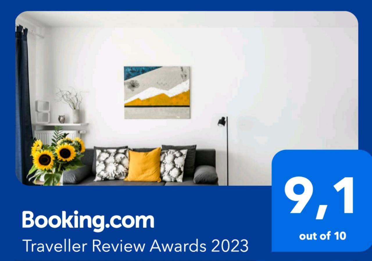 M&R Apartament Airport&Business Premium Komputerowa - Underground Garage - Free Wifi - Netflix - Self Check-In - 5 Min From Chopin Airport Varšava Exteriér fotografie