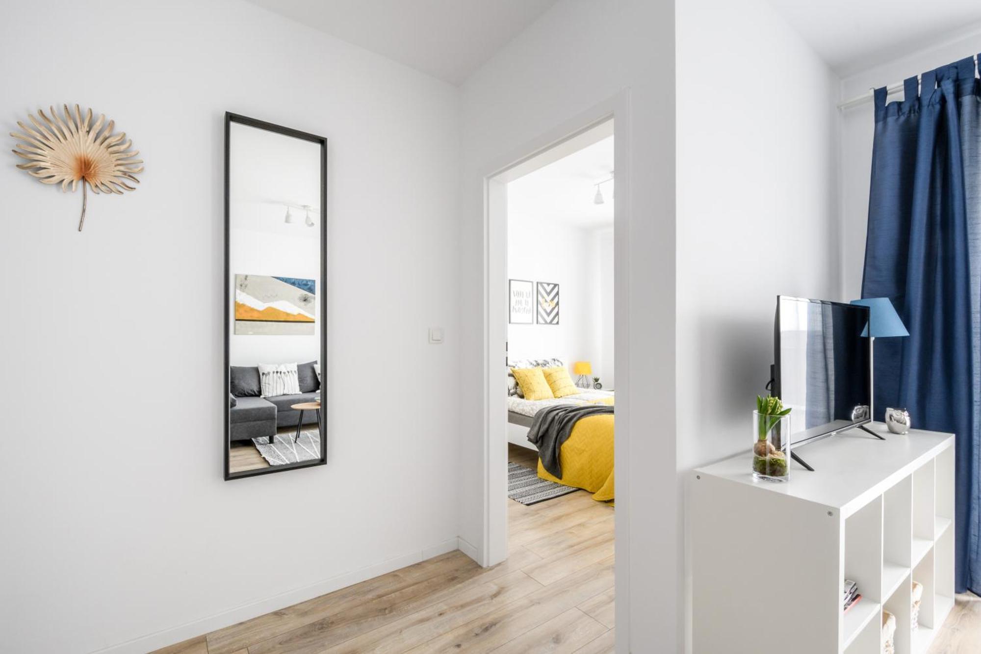 M&R Apartament Airport&Business Premium Komputerowa - Underground Garage - Free Wifi - Netflix - Self Check-In - 5 Min From Chopin Airport Varšava Exteriér fotografie