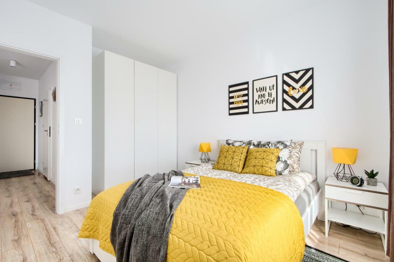 M&R Apartament Airport&Business Premium Komputerowa - Underground Garage - Free Wifi - Netflix - Self Check-In - 5 Min From Chopin Airport Varšava Exteriér fotografie