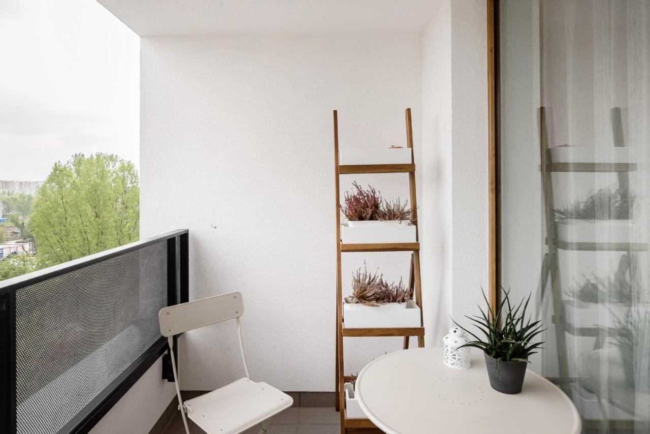 M&R Apartament Airport&Business Premium Komputerowa - Underground Garage - Free Wifi - Netflix - Self Check-In - 5 Min From Chopin Airport Varšava Exteriér fotografie